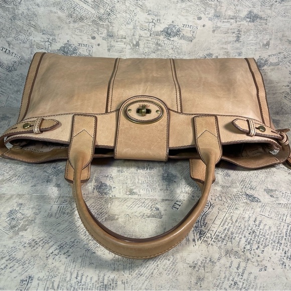 Fossil Reissue Bag Vintage Leather Weekender Satchel Key Charm - Picture 6 of 15